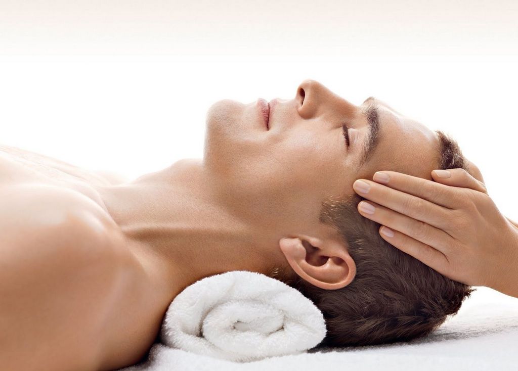 Beneficios del masaje con piedras calientes